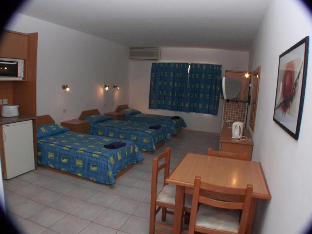 Empire Studio Apartments Saint Julian's